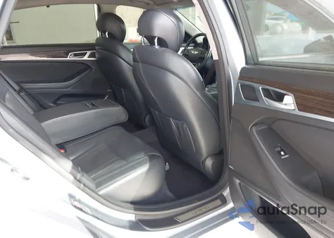 2015 Hyundai Genesis 3.8 from USA, damaged, VIN KMHGN4JE3FU096138